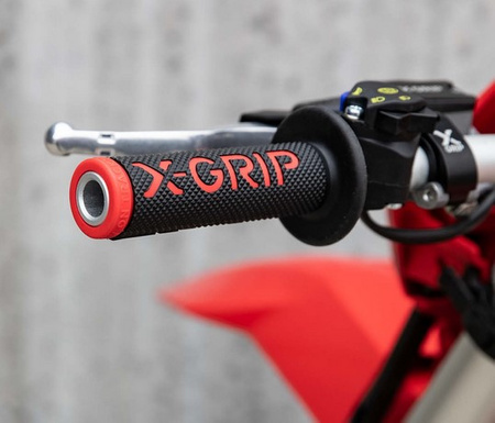 X-GRIP MANETKI (GRIPY) BRAAAAP GRIPS LOCK-ON-GRIP (Z ADAPTERAMI ROLGAZU) RED OPEN END (Z OTWOREM) KOLOR CZERWONY